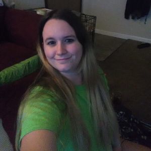 Meet your Posher, Desiree